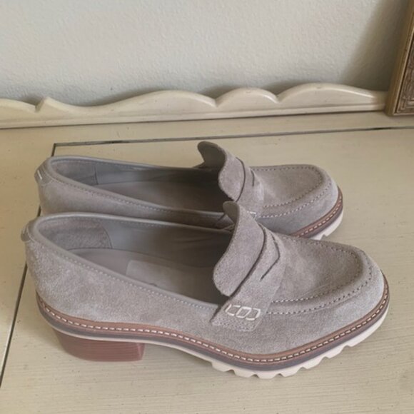 Bernardo Heels | Bernardo SA42J Selma Suede Leather Beige Stacked Block 1.75” He - Picture 4 of 9